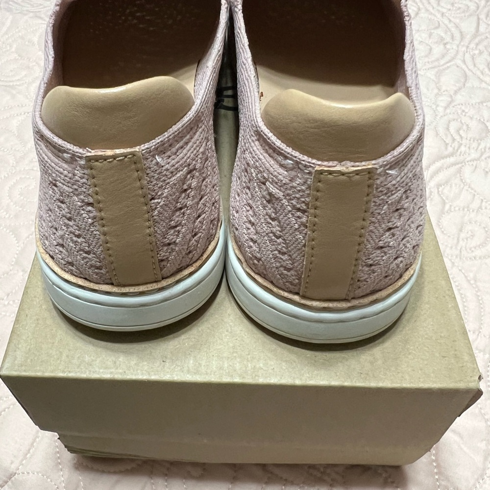 UGG Women's Pink Slip-On Shoes - Picture 5 of 8